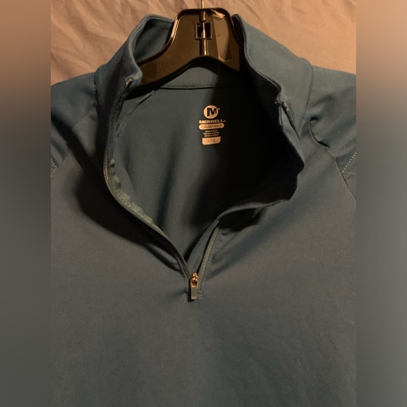 Merrel Select Wick Long Sleeve Blue Top EUC almost new with thumb holes - Picture 6 of 11